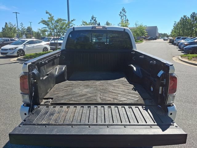 Used 2020 Toyota Tacoma TRD Off-Road w/ TRD Premium Off Road Package AWD/4WD image 37