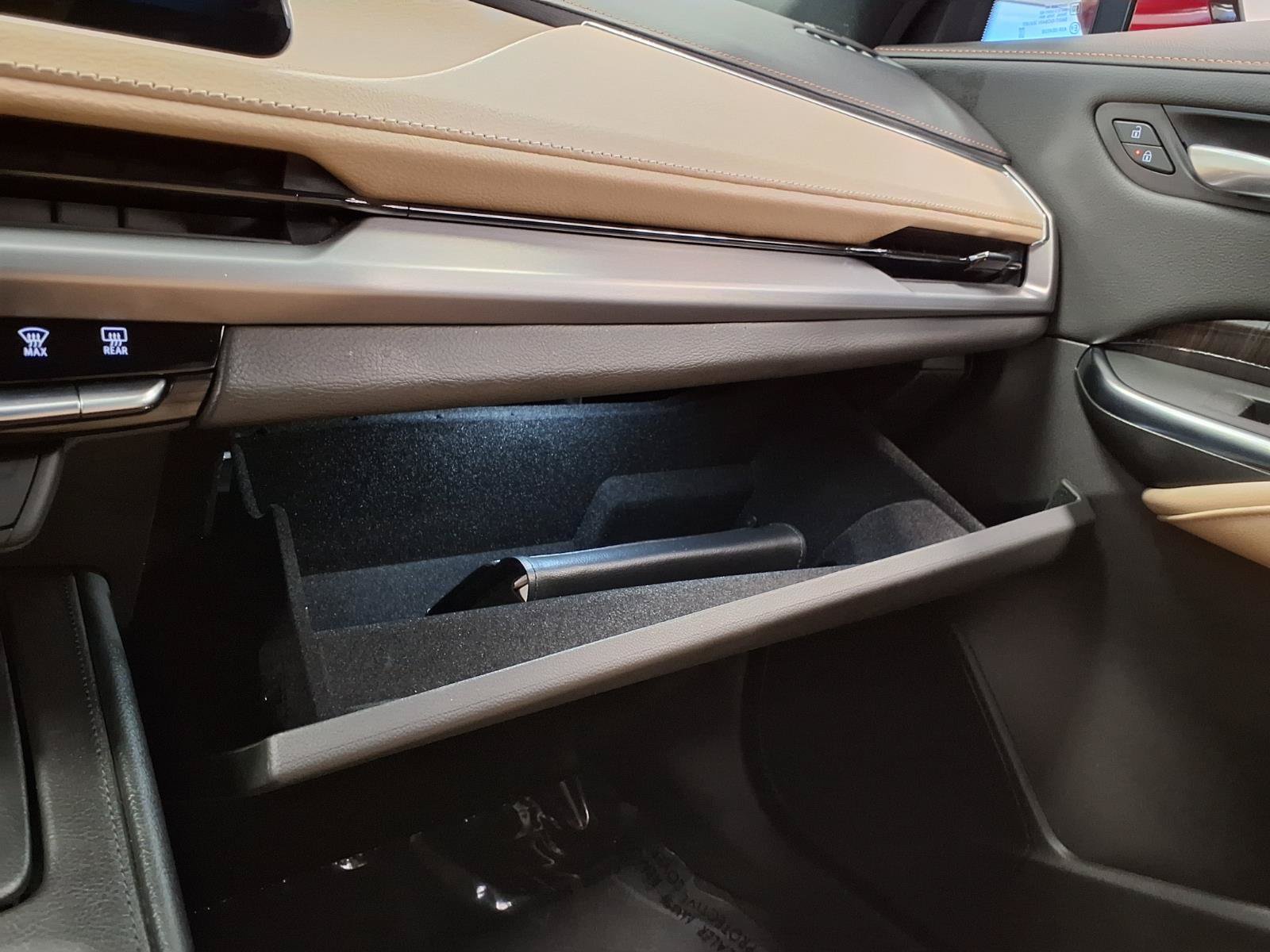 Certified 2024 Cadillac XT4 Premium Luxury AWD/4WD image 32
