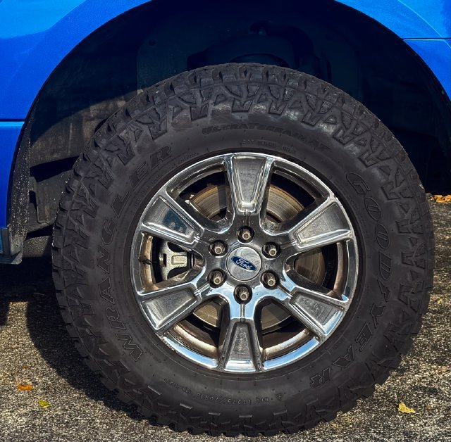 Used 2015 Ford F150 XLT w/ Equipment Group 301A Mid RWD image 19