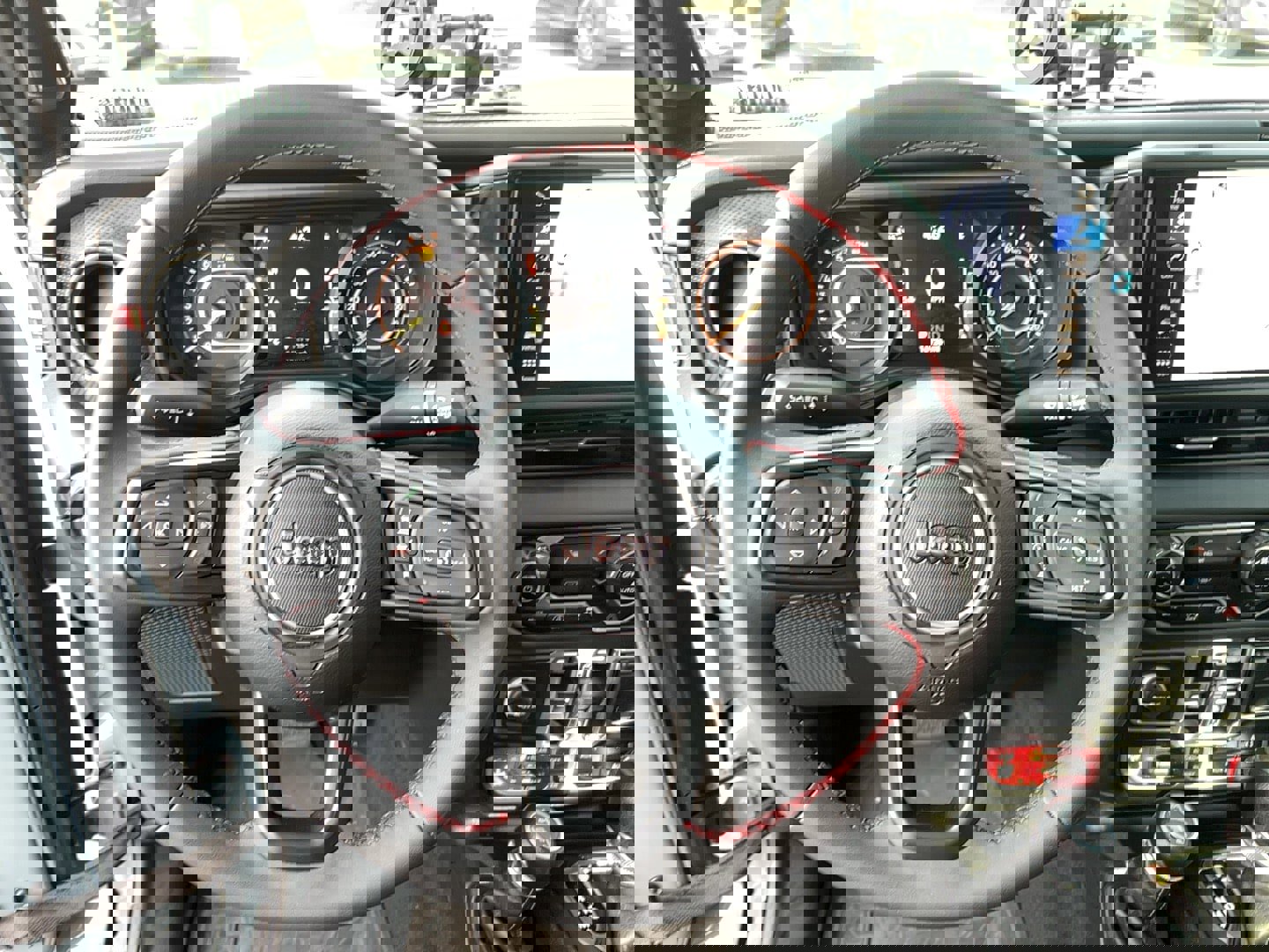 Used 2024 Jeep Wrangler Unlimited Rubicon image 17