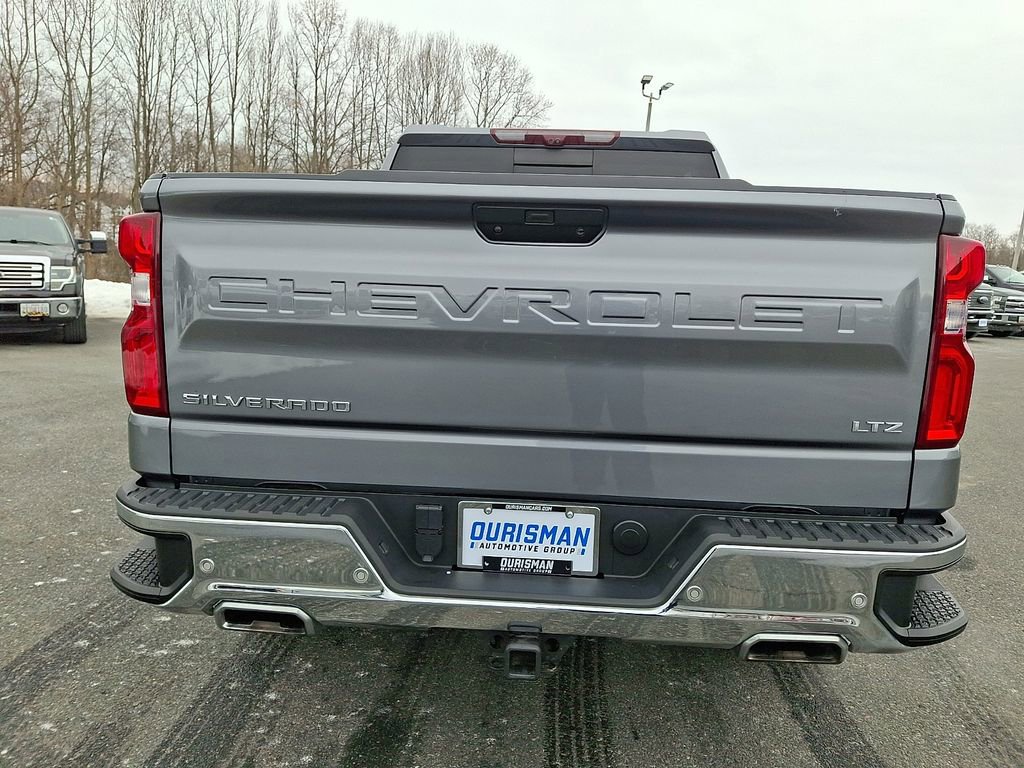 Used 2022 Chevrolet Silverado 1500 LTZ w/ LTZ Premium Package image 5