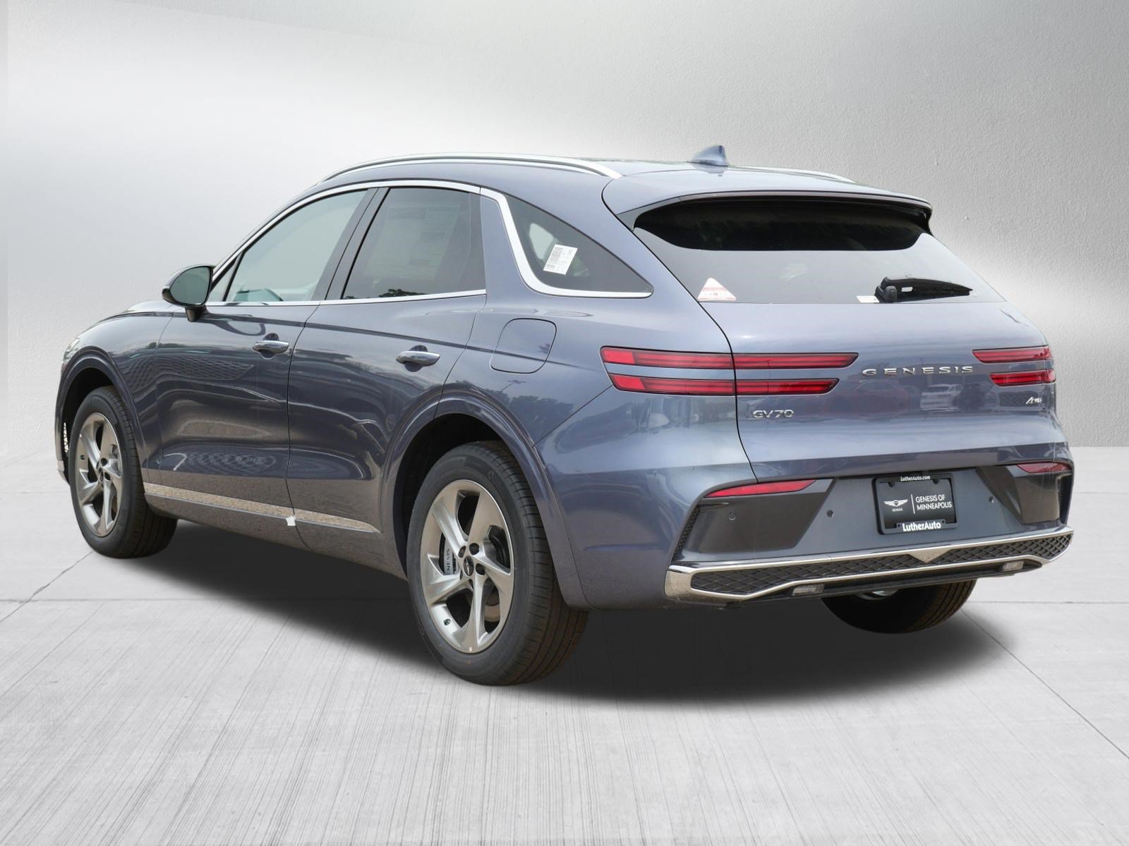 New 2026 Genesis GV70 2.5T Select AWD/4WD image 2