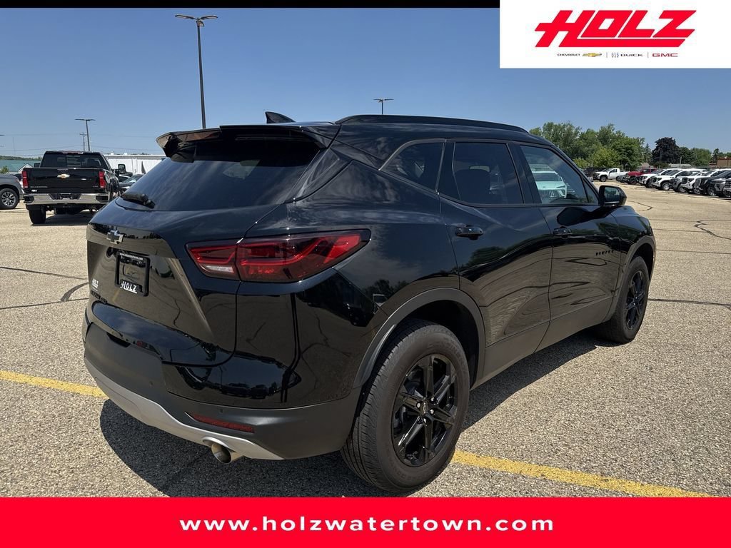 Certified 2024 Chevrolet Blazer LT w/ Convenience Package AWD/4WD image 7