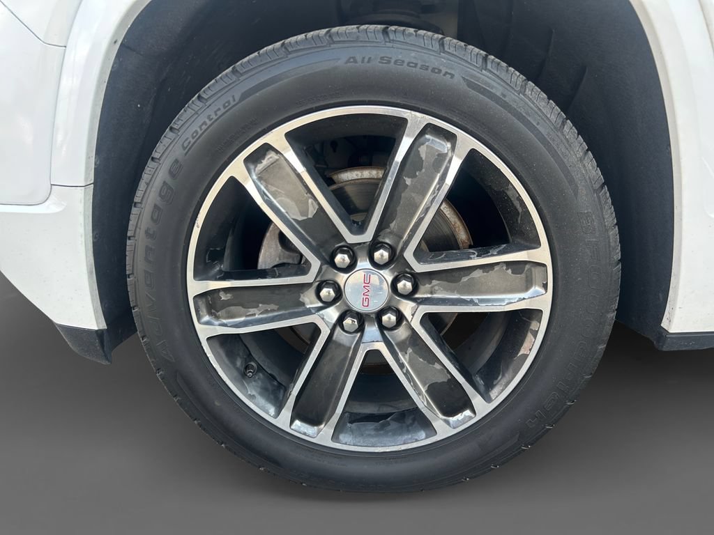 Used 2019 GMC Acadia Denali w/ Technology Package AWD/4WD image 16