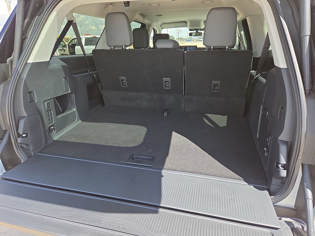 New 2027 Ford Expedition Max Active RWD image 15