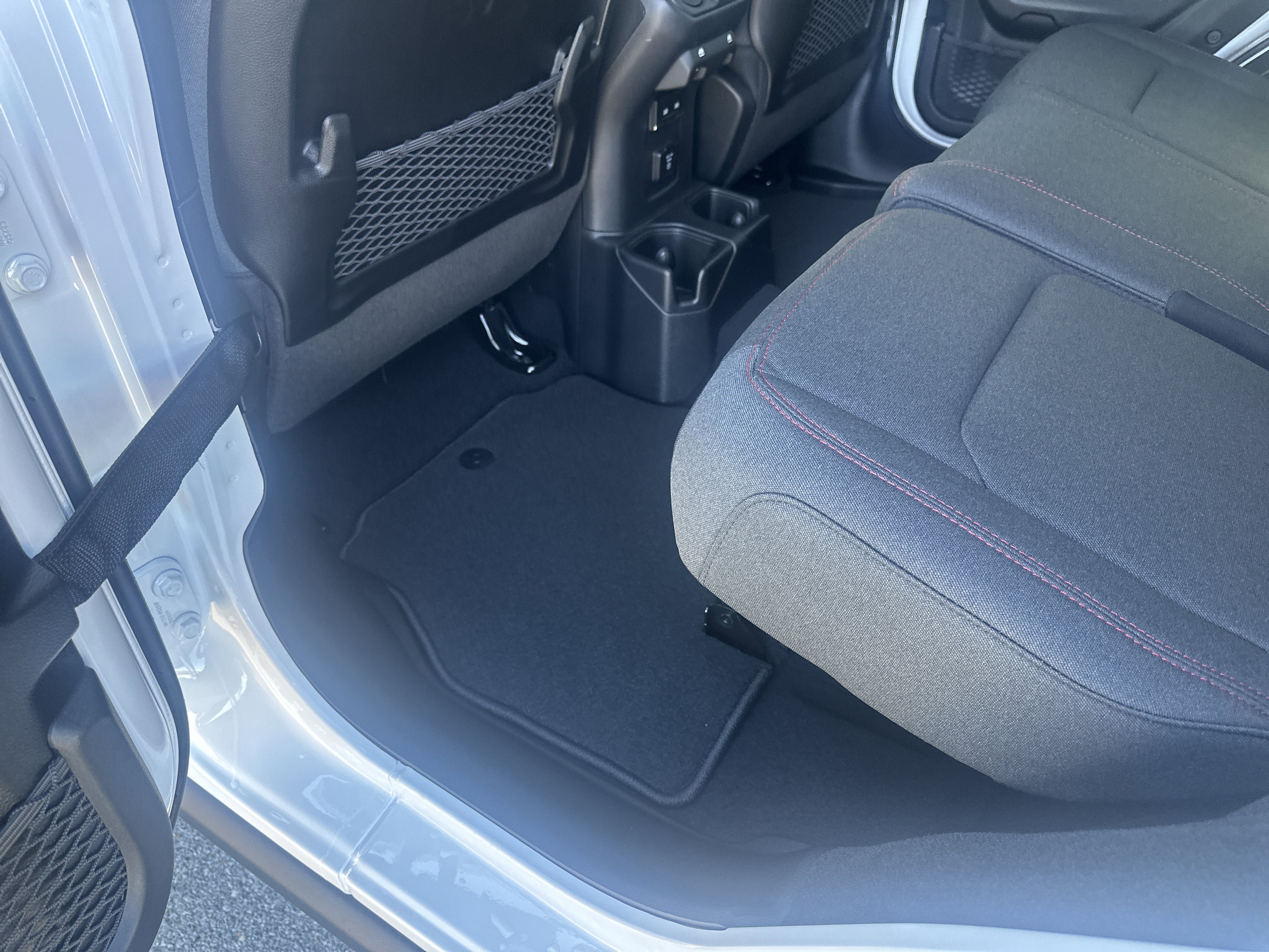 New 2026 Jeep Wrangler Unlimited Rubicon AWD/4WD image 18