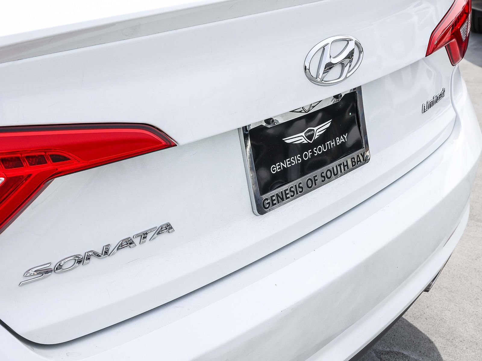 Used 2017 Hyundai Sonata Limited image 7