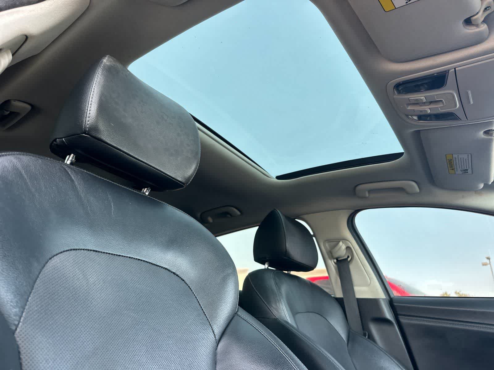 Used 2019 Kia Stinger Premium RWD image 17