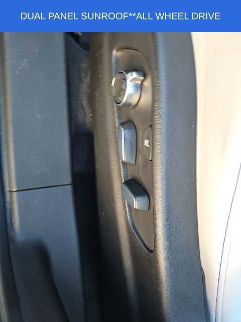 Used 2024 Cadillac XT4 Sport image 32