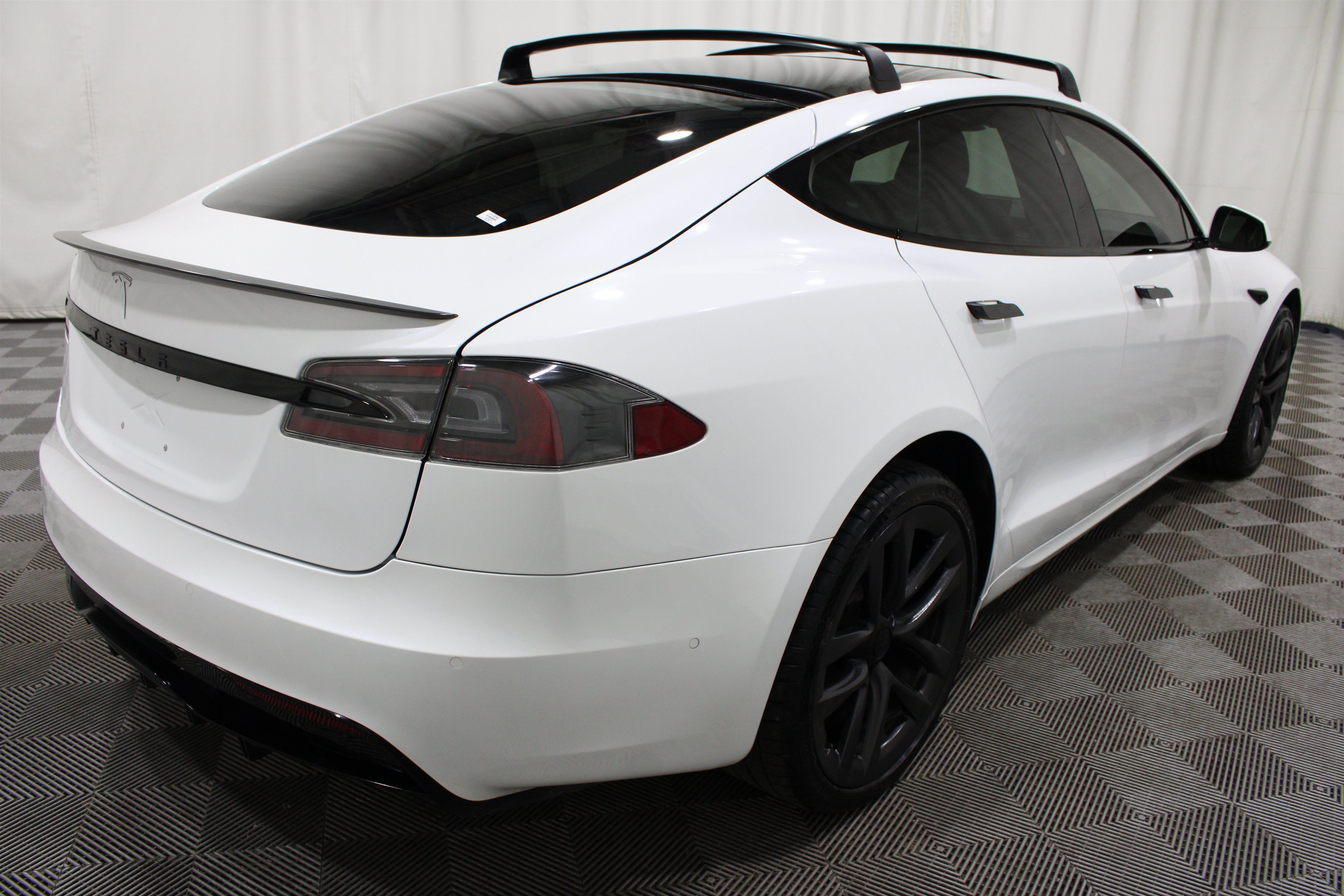 Used 2021 Tesla Model S Plaid AWD/4WD image 24