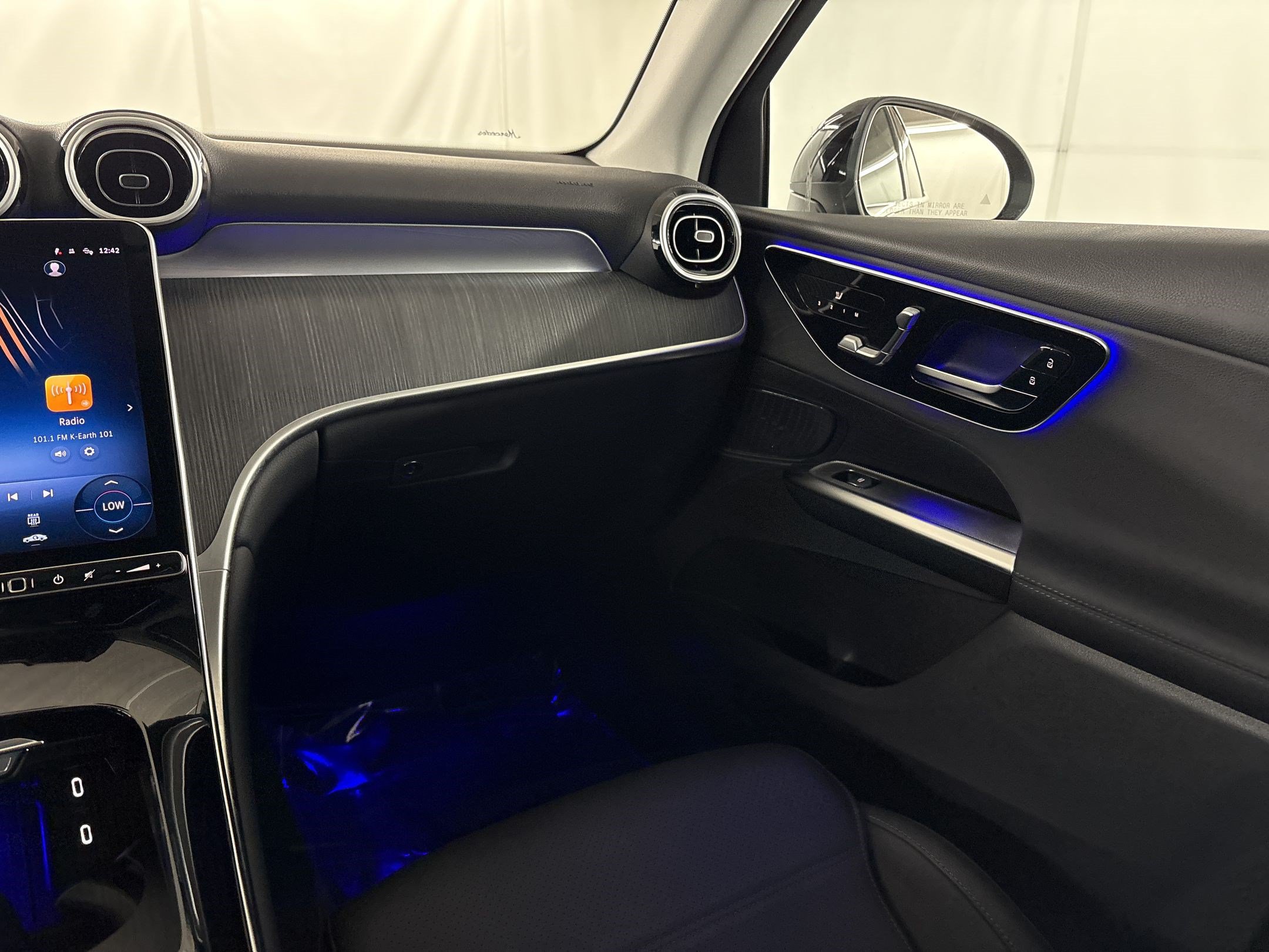 Certified 2025 Mercedes-Benz GLC 350e 4MATIC image 30