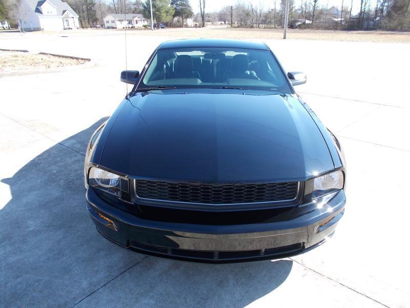 Used 2009 Ford Mustang GT image 13
