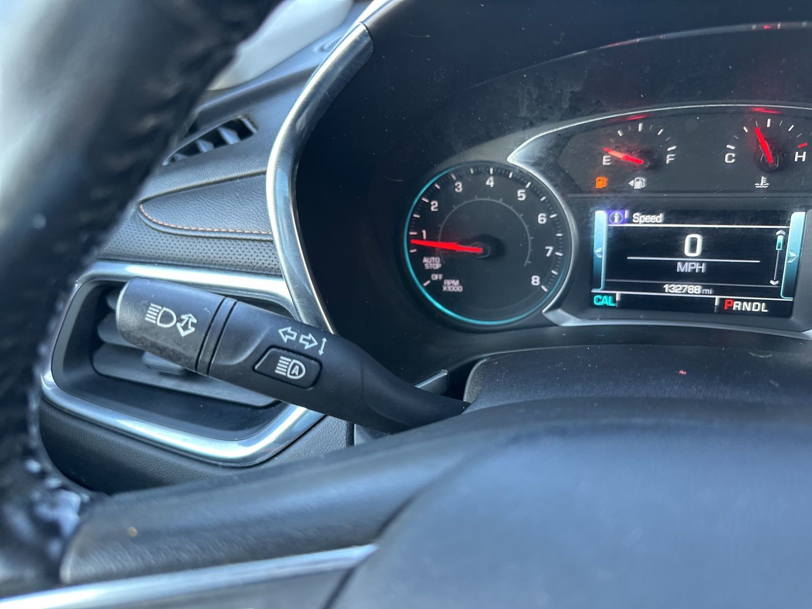 Used 2018 Chevrolet Equinox Premier w/ Infotainment II Package AWD/4WD image 30