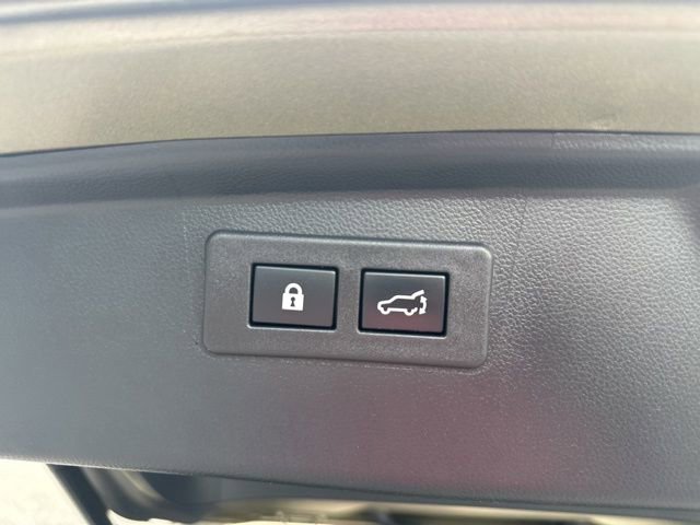 Used 2022 Subaru Outback Premium image 16