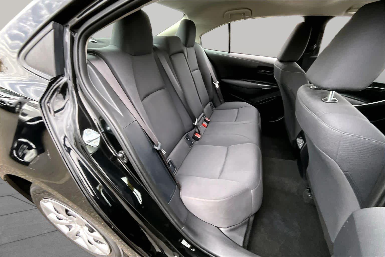 Certified 2025 Toyota Corolla LE FWD image 19