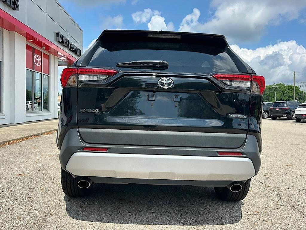 Certified 2024 Toyota RAV4 Adventure AWD/4WD image 4