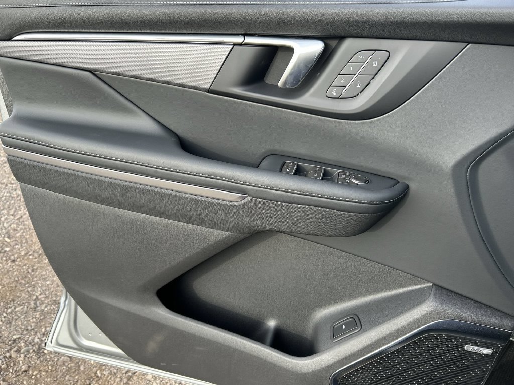 New 2026 Buick Enclave Sport Touring w/ Power Package FWD image 22
