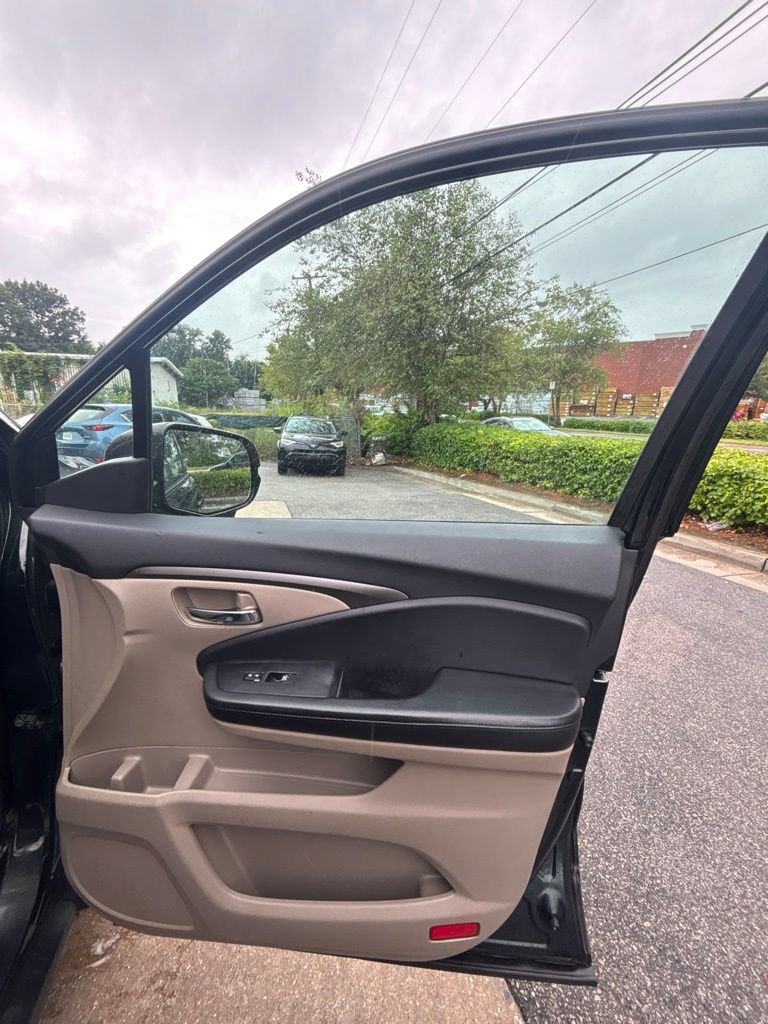 Used 2018 Honda Pilot EX image 23