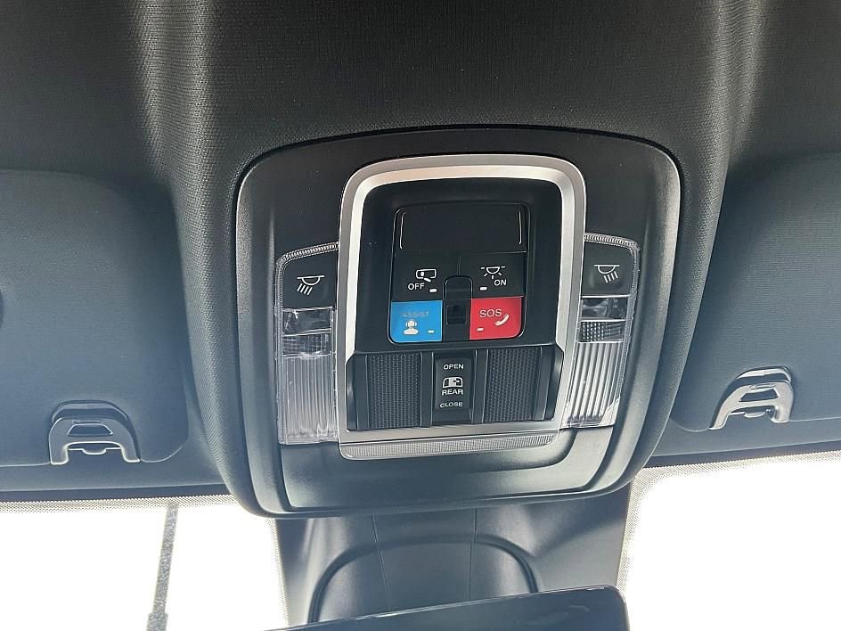 New 2026 RAM 3500 Big Horn w/ Laramie Trim Package image 26