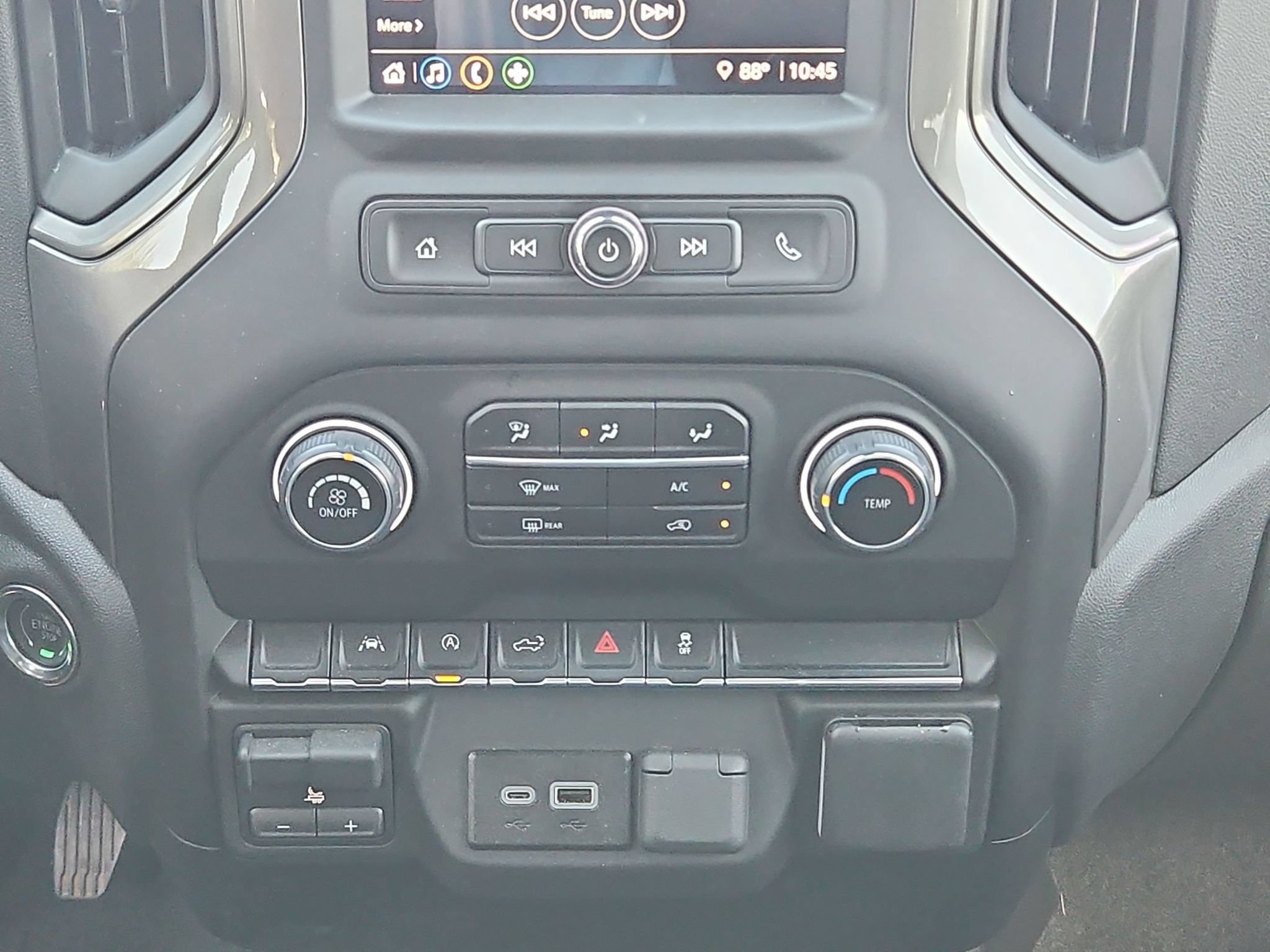 Certified 2025 Chevrolet Silverado 1500 Custom AWD/4WD image 20