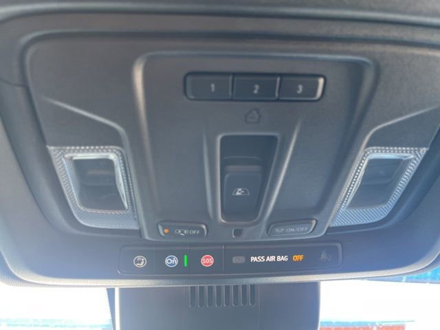 Used 2023 GMC Sierra 1500 AT4 w/ Technology Package image 15