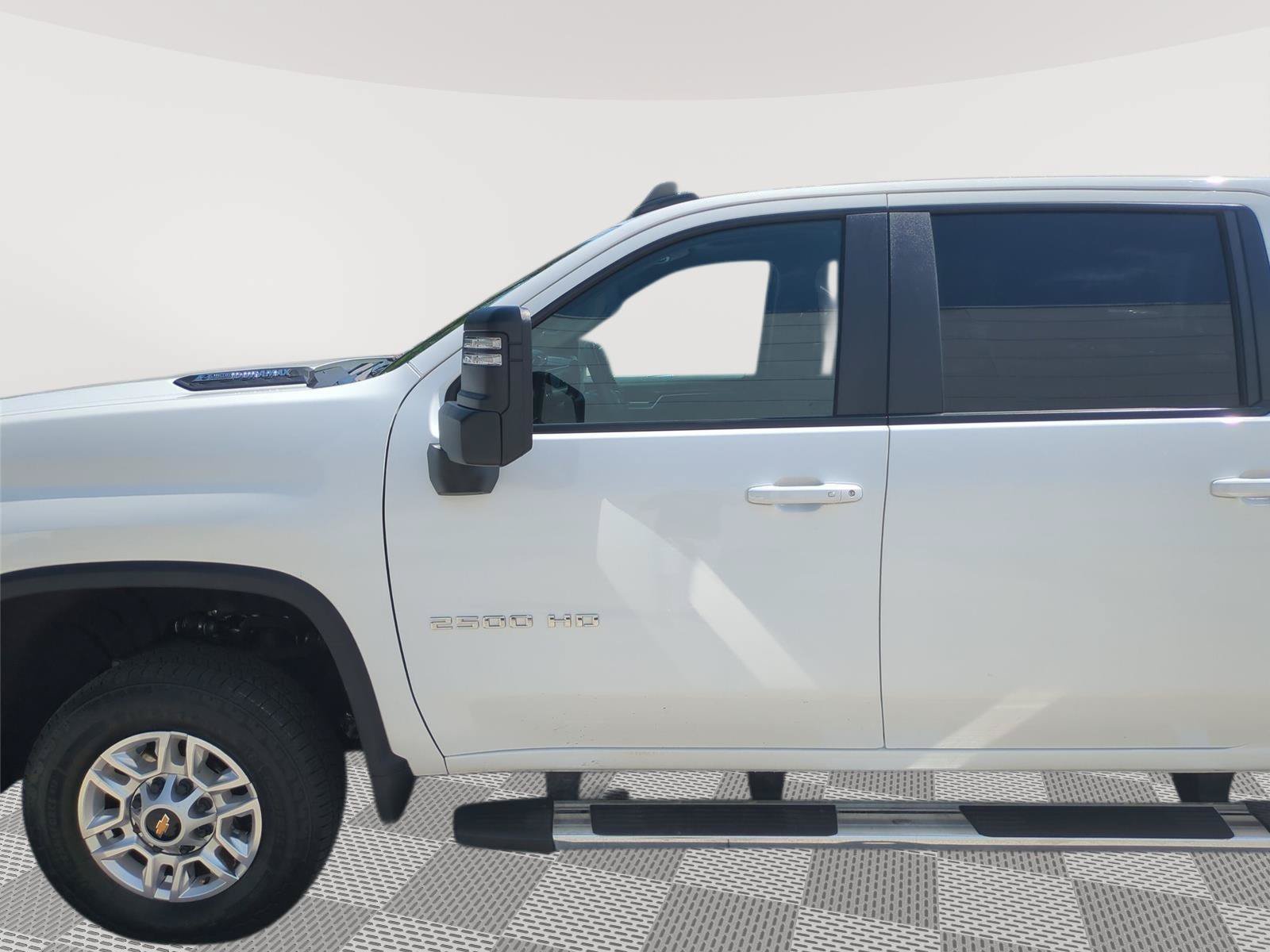 Used 2025 Chevrolet Silverado 2500 LT w/ Convenience Package AWD/4WD image 12