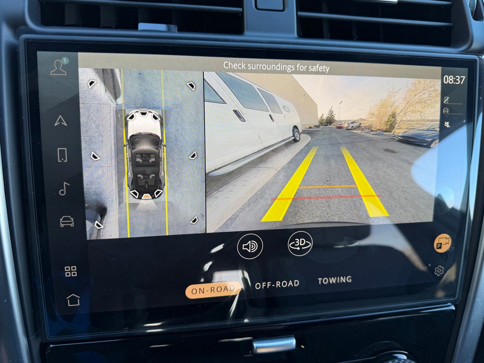 New 2026 Land Rover Discovery Limited Edition image 17