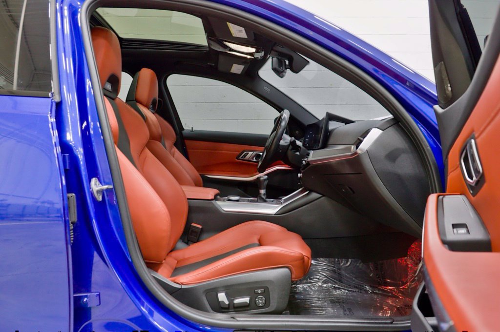 Used 2023 BMW M3 w/ M Carbon Exterior Package RWD image 58