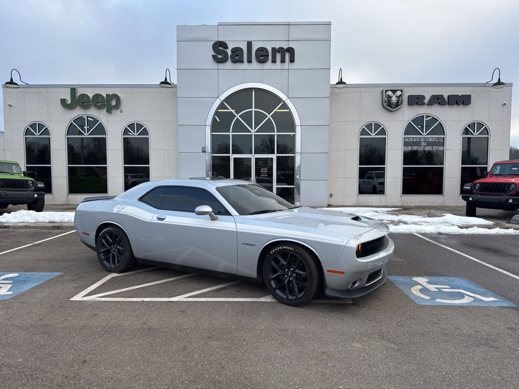 Used 2020 Dodge Challenger R/T w/ Plus Package image 1