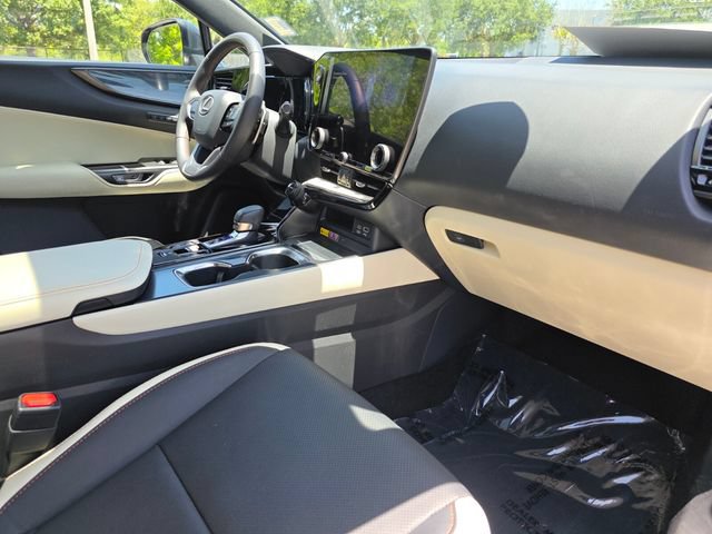Used 2024 Lexus NX 350h AWD image 9