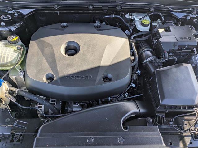 Used 2019 Volvo XC40 T4 Inscription image 24