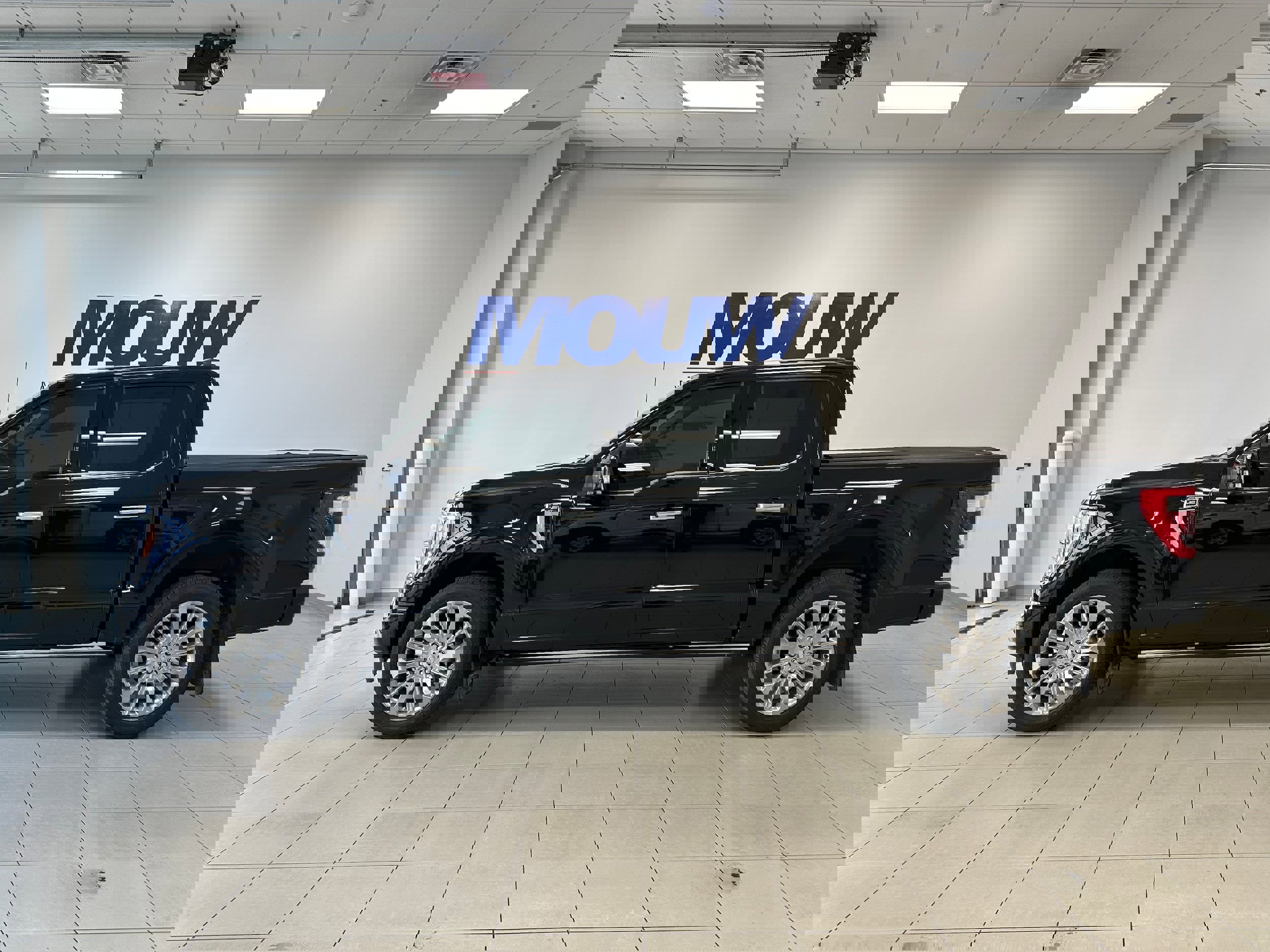 Used 2022 Ford F150 Limited image 1
