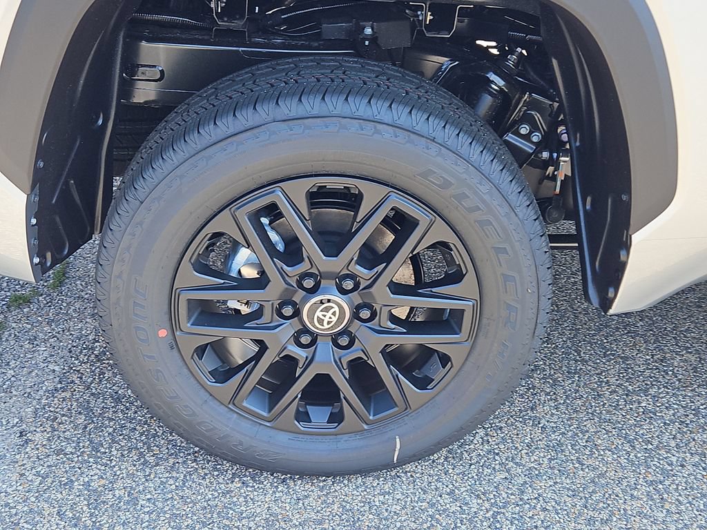 New 2026 Toyota Tundra 4x4 CrewMax image 5