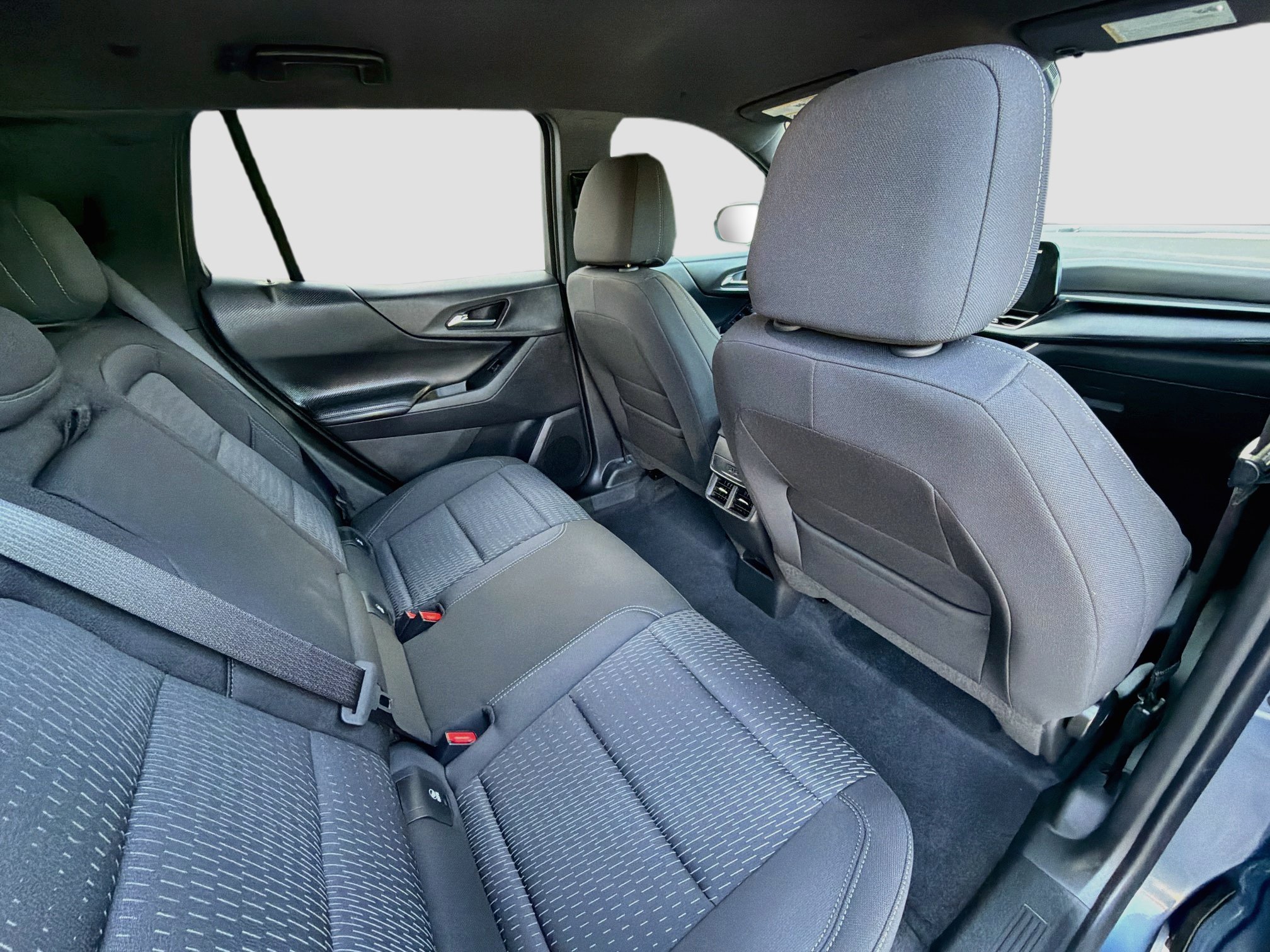 Used 2027 Chevrolet Equinox LT FWD image 30