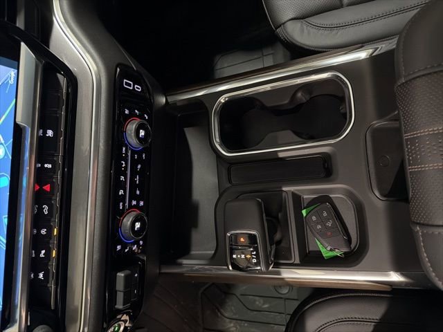 New 2026 Chevrolet Silverado 1500 High Country w/ High Country Premium Package AWD/4WD image 17