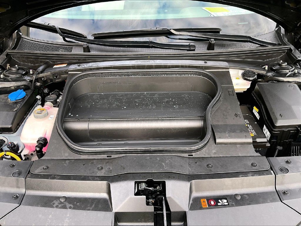 Used 2024 Hyundai Ioniq 6 Limited AWD/4WD image 30