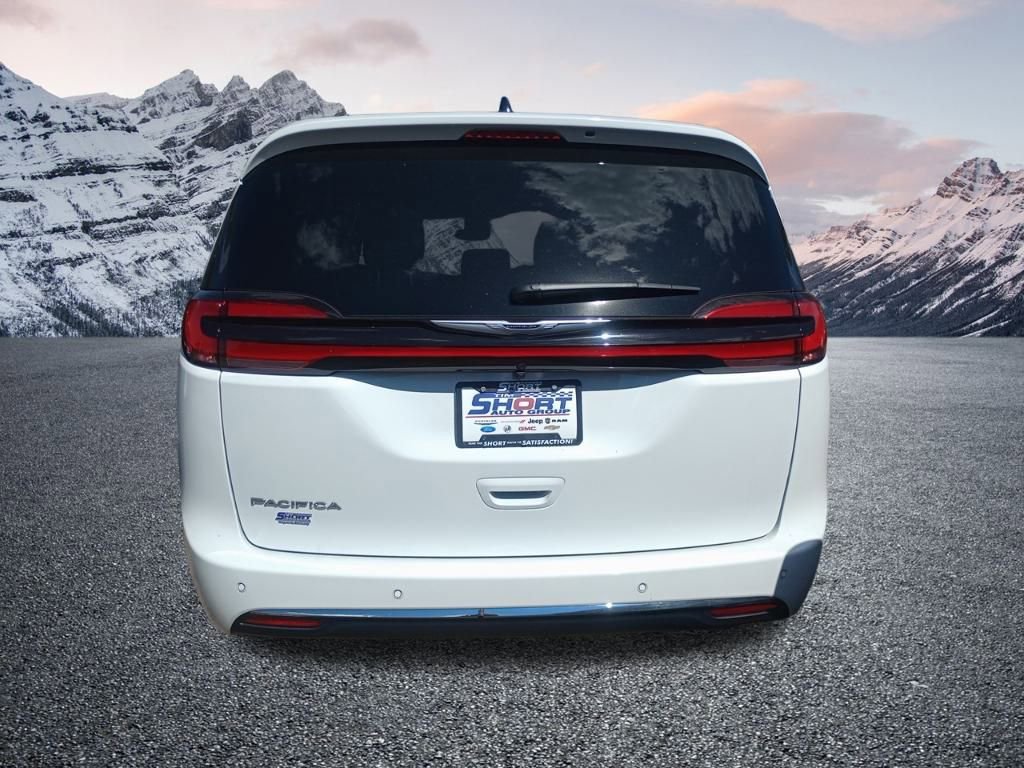 New 2026 Chrysler Pacifica Select image 5