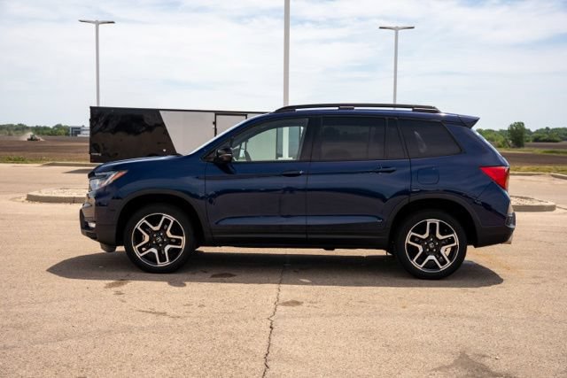 Used 2023 Honda Passport Elite image 4