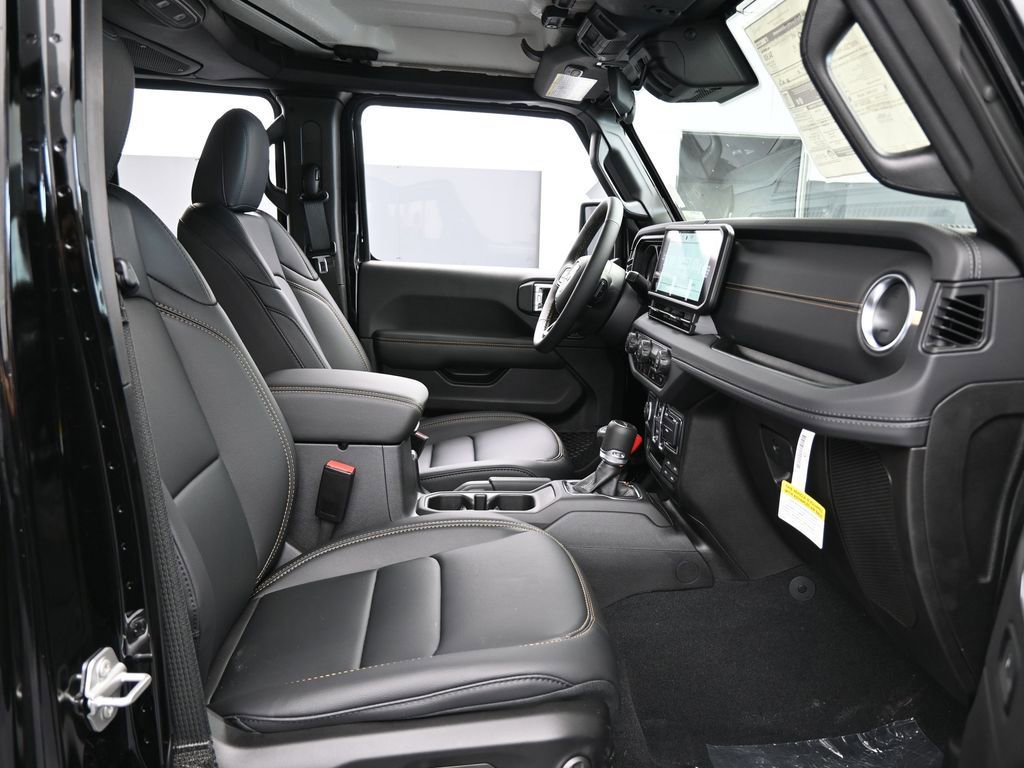 Used 2024 Jeep Gladiator Sport w/ Premium Package image 39