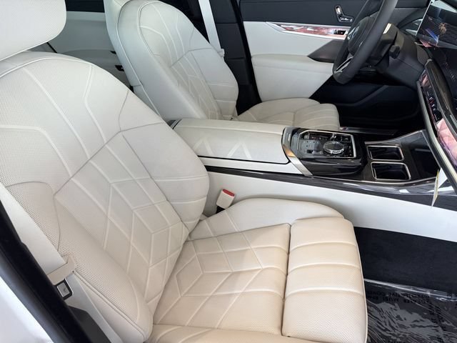 New 2026 BMW i7 eDrive50 w/ Executive Package RWD image 10
