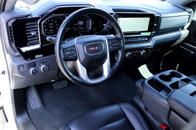 Used 2024 GMC Sierra 1500 SLT image 8