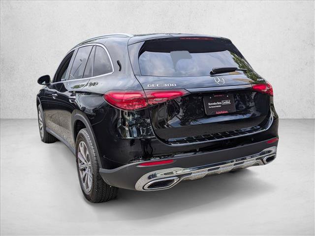 Used 2025 Mercedes-Benz GLC 300 4MATIC image 8