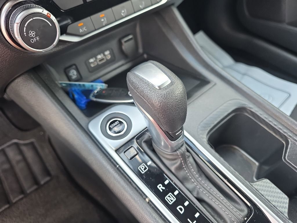 Used 2024 Nissan Sentra SV FWD image 20