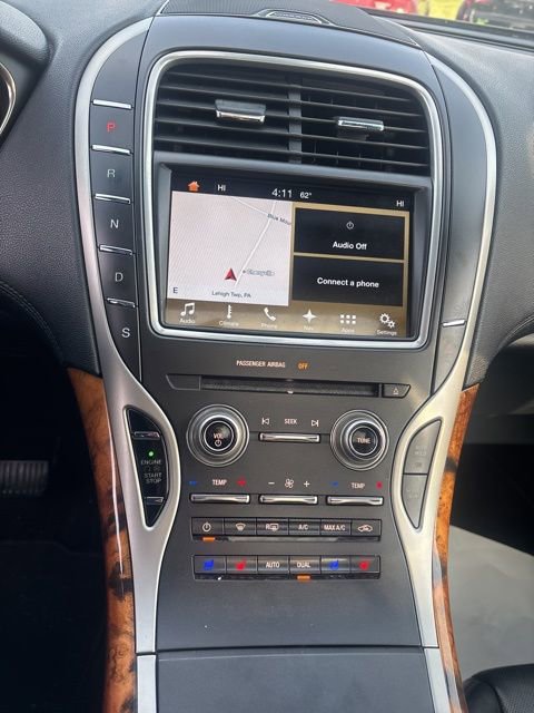 Used 2016 Lincoln MKX Reserve w/ Climate Package image 12