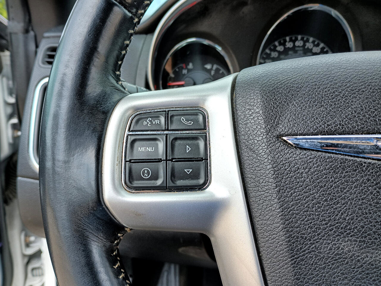 Used 2013 Chrysler 200 S image 15