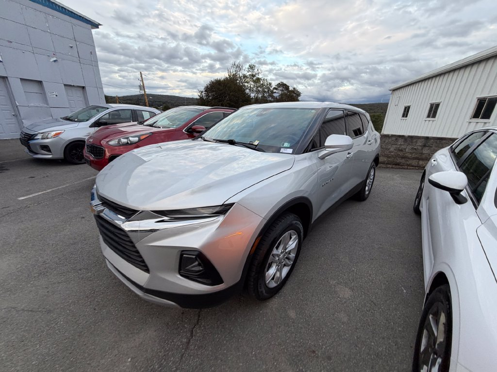Used 2022 Chevrolet Blazer LT AWD/4WD image 2