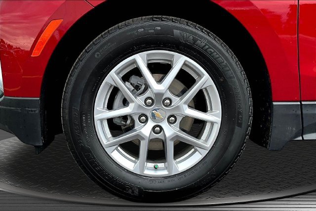 Used 2023 Chevrolet Equinox LT FWD image 33
