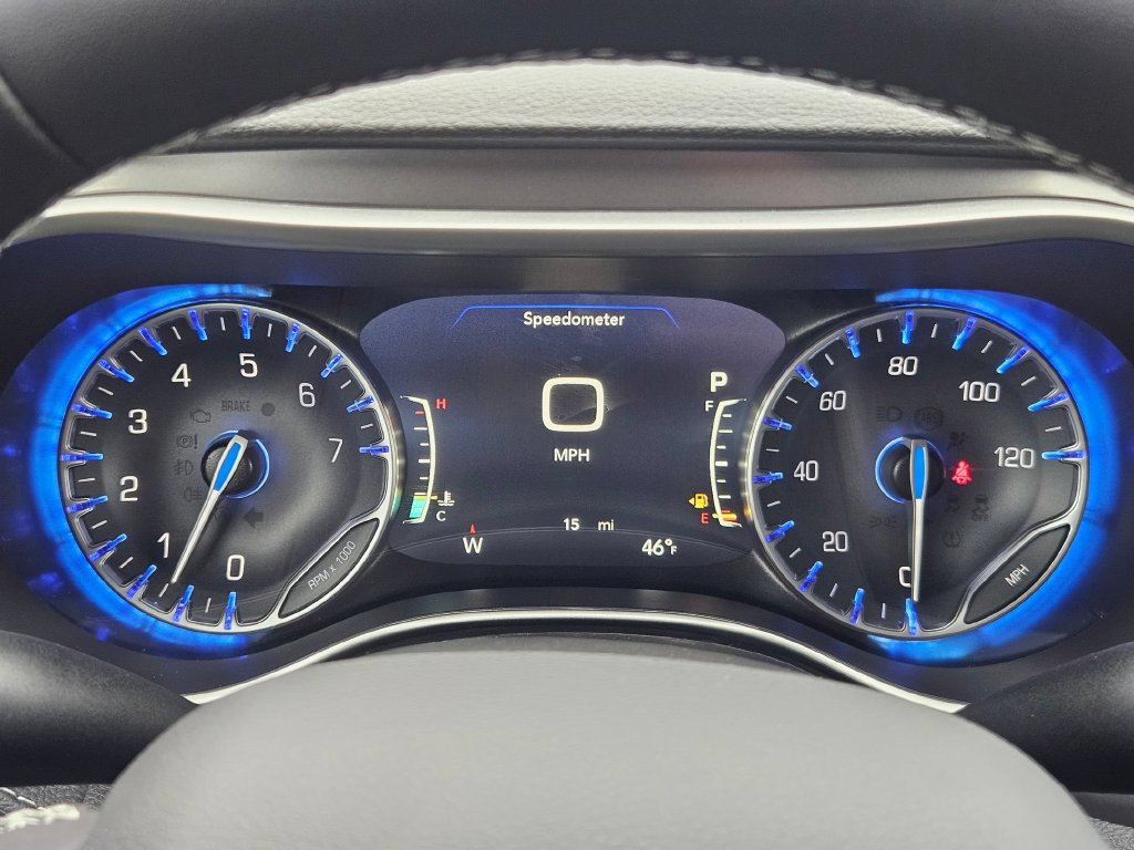 New 2026 Chrysler Pacifica Select AWD/4WD image 24