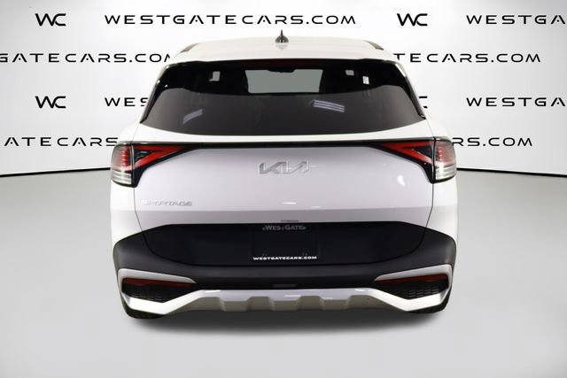 Used 2025 Kia Sportage EX FWD image 4