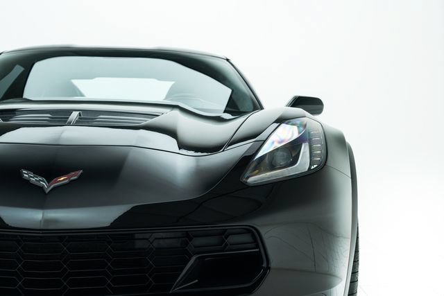 Used 2015 Chevrolet Corvette Z06 w/ 3LZ Preferred Equipment Group RWD image 7